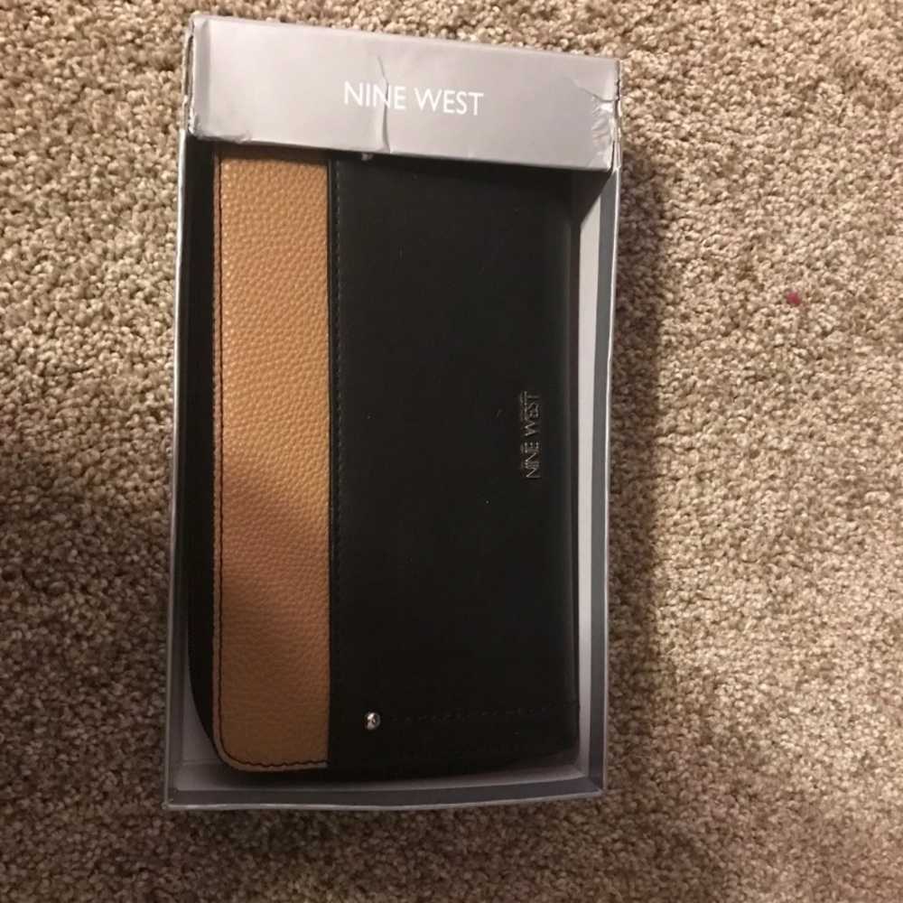 New Nine West Wallet